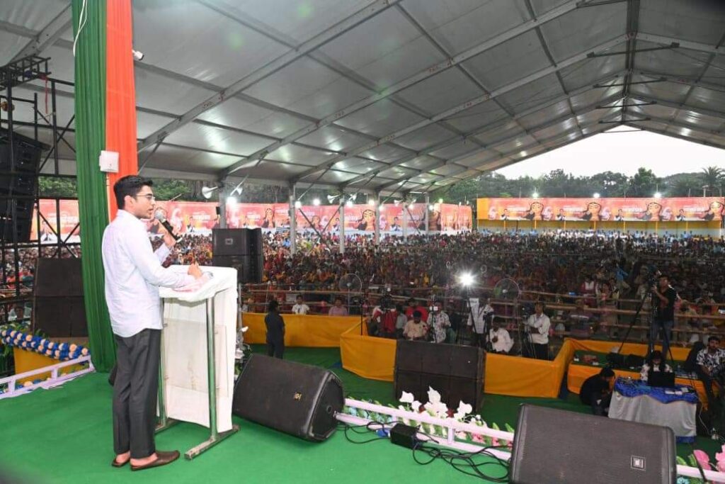 আমি বলেছিলাম অনুষ্ঠান করতে - ডায়মন্ড হারবারে অনুষ্ঠানে এসে আপ্লুত অভিষেক